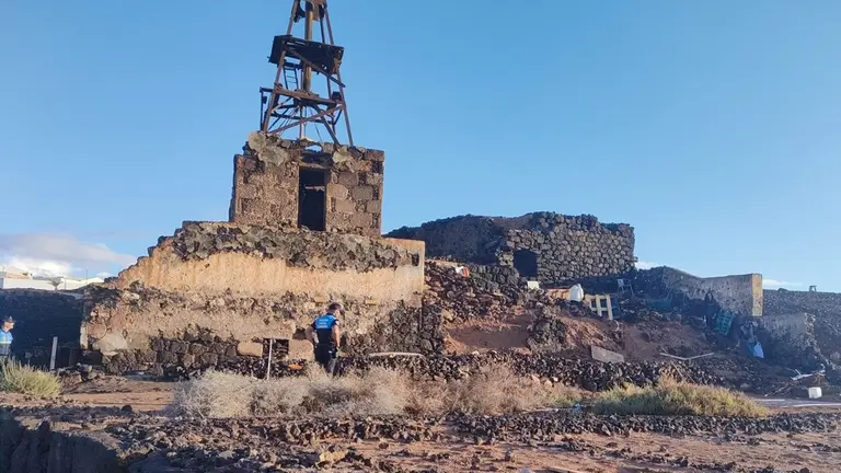 La Policía Local de Arrecife tenía en seguimiento a este fumadero ubicado en la zona de las antiguas salinas de  Puerto de Naos 