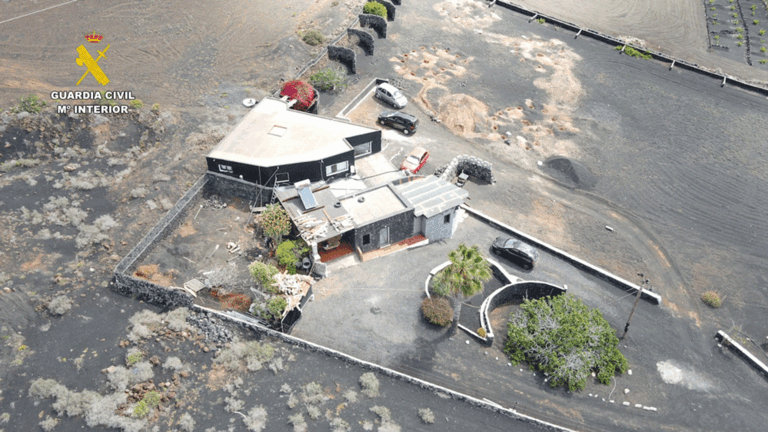 Una de las viviendas denunciadas por las Guardia Civil