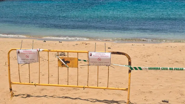 Cierre de playa - Phohibido el baño