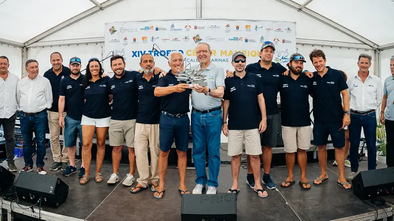 Entrega de premios de la regata