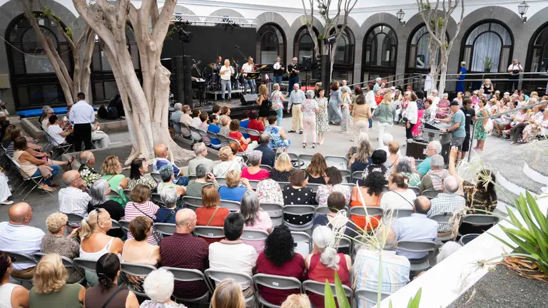 Aspecto del encuentro de mayores en San Ginés