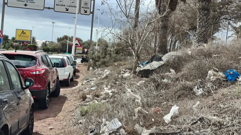 Entrada al aeropuerto
