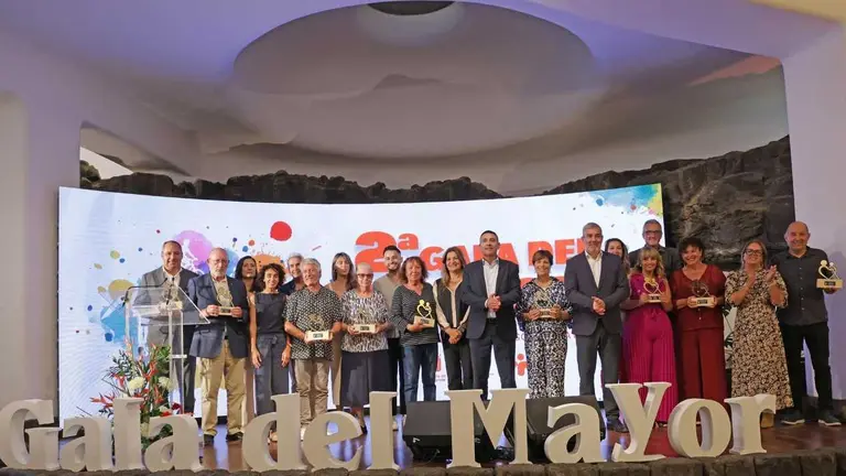 Homenaje al compromiso y la trayectoria en la II Gala de Premios en el Ámbito de la Persona Mayor