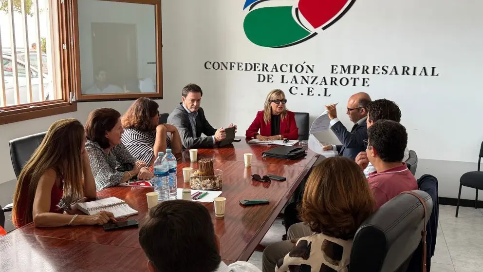 Reunión de la Confederación empresarial