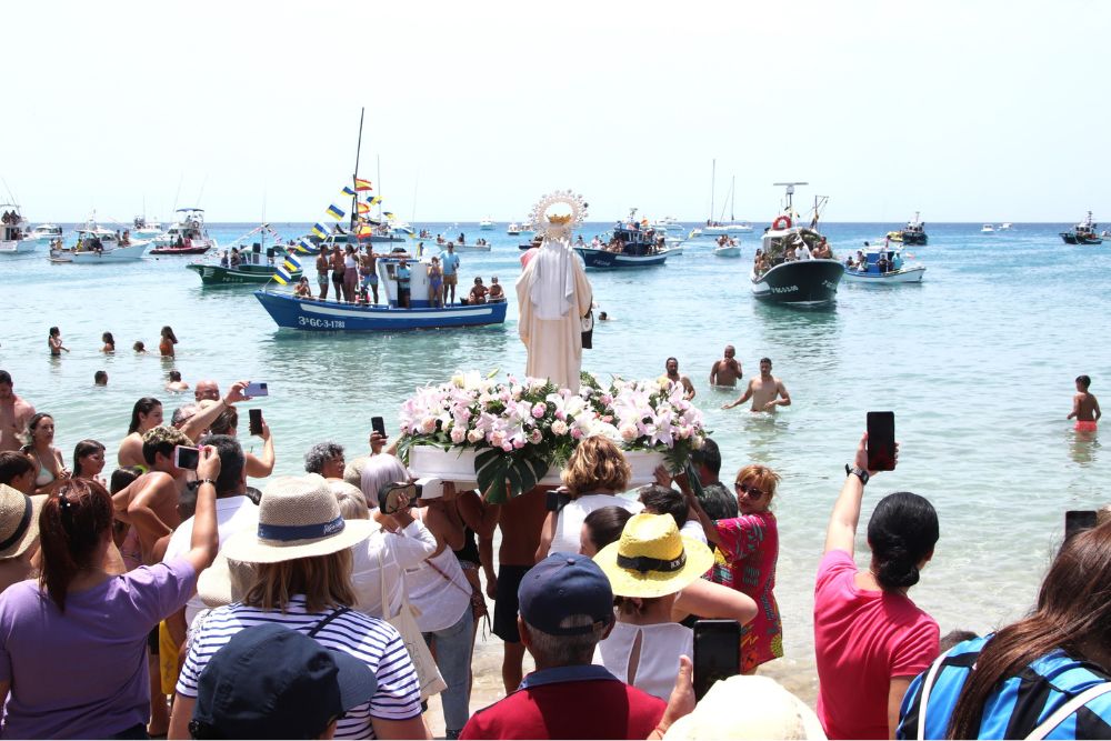 Procesión de la Virgen del Carmen en Playa Blanca