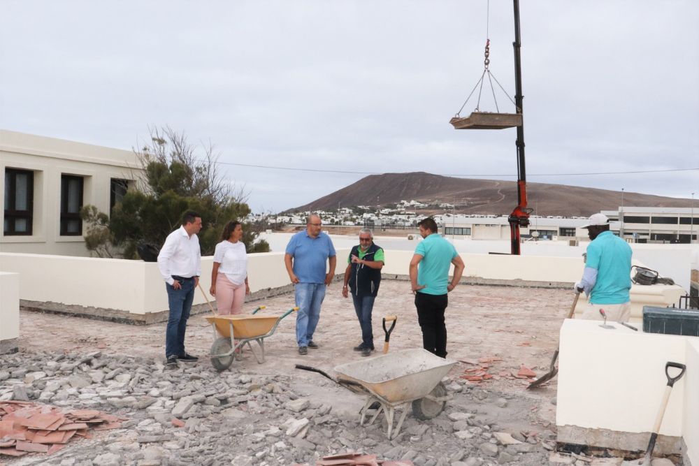 Obras en el colegio de Playa Blanca