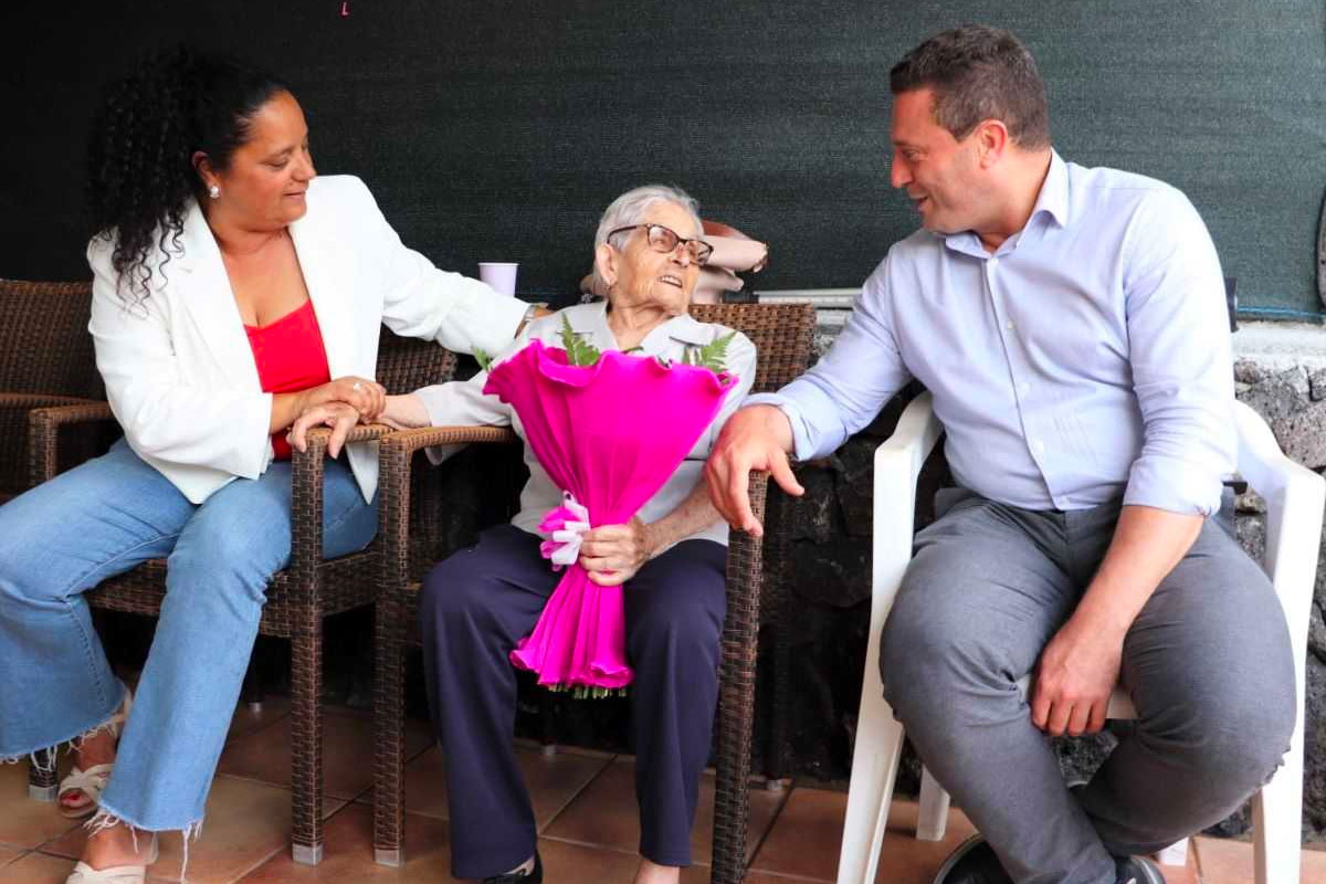 Cumpleaños de Dolores Fernández, abuela centenaria de La Degollada