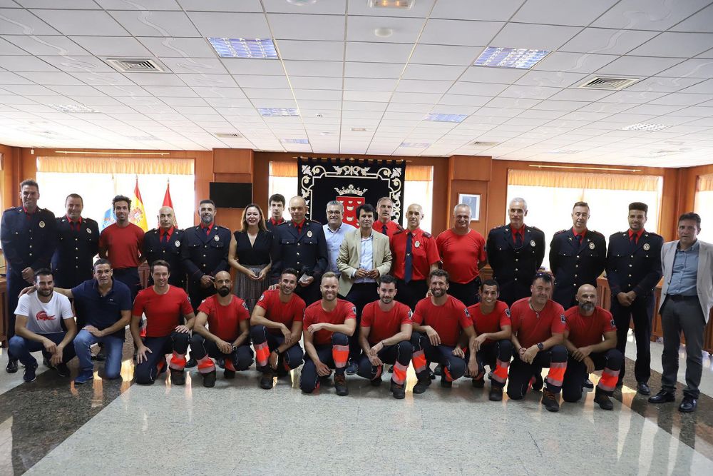 Reconocimiento al bombero Luis Álvarez