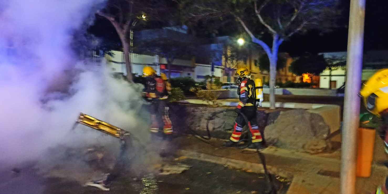 Incendio contenedores Arrecife