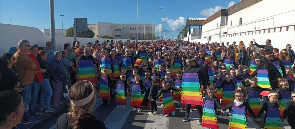 Pasacalle escolar de carnaval en Arrecife