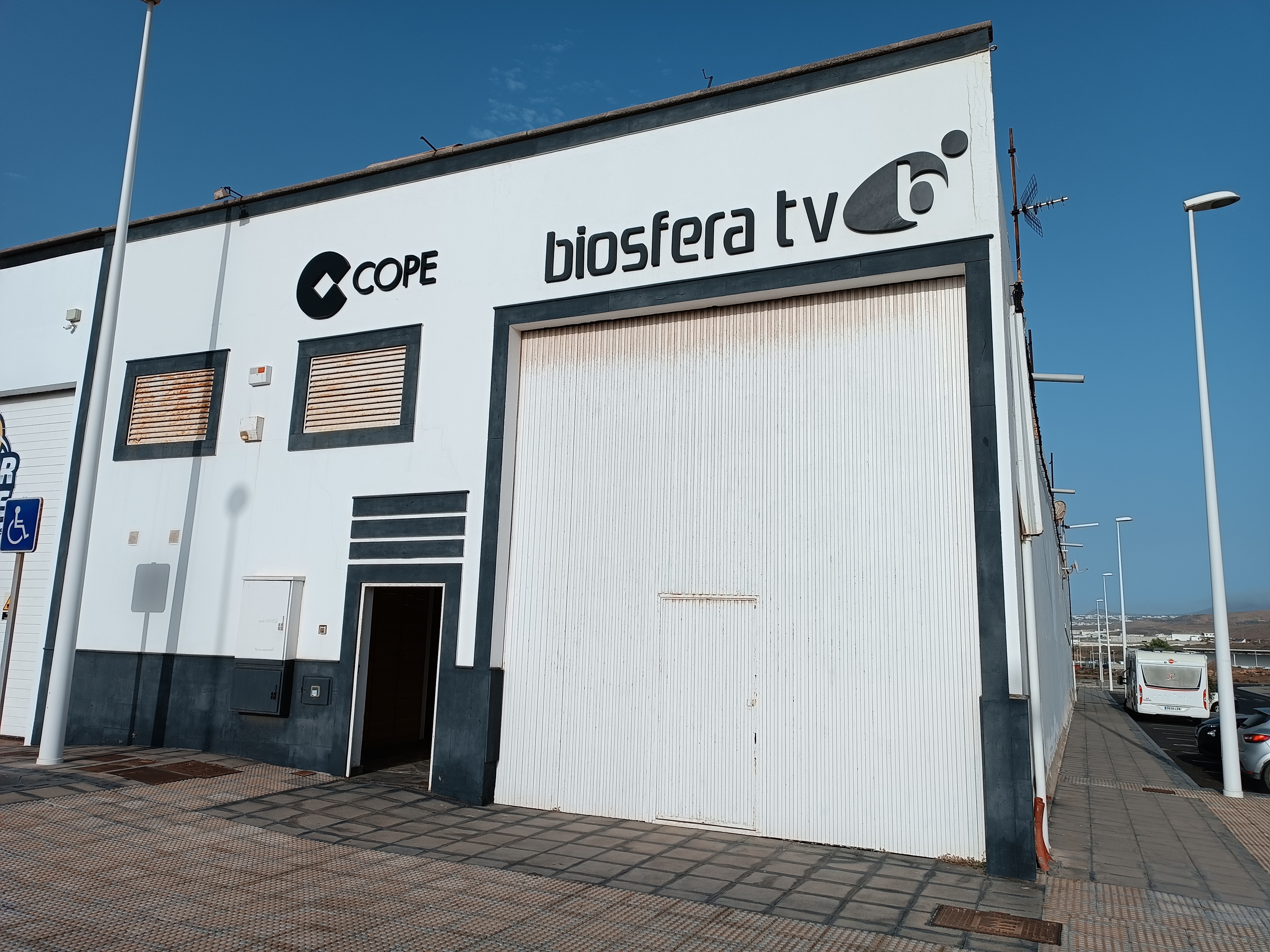 Estudios de COPE Lanzarote, en la zona comercial e industrial de Playa Honda.
