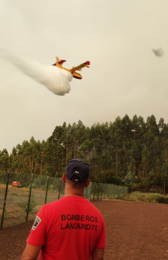 Bomberos de Lanzarote en Tenerife.