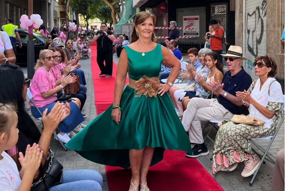 Desfile contra el cáncer de mama