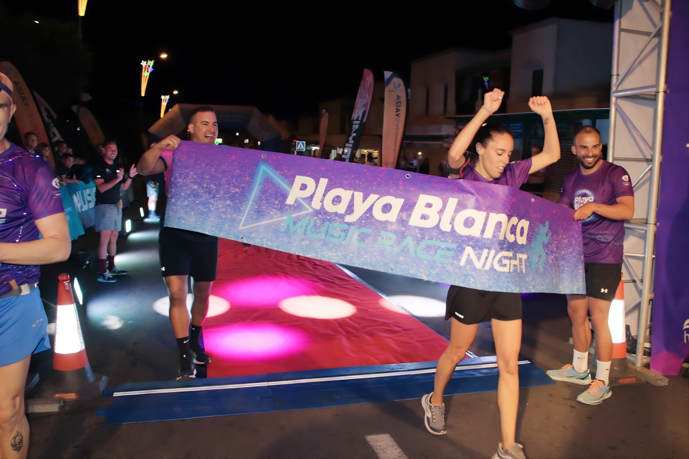 Llegada a meta Raquel Salvador, ganadora 10 km.