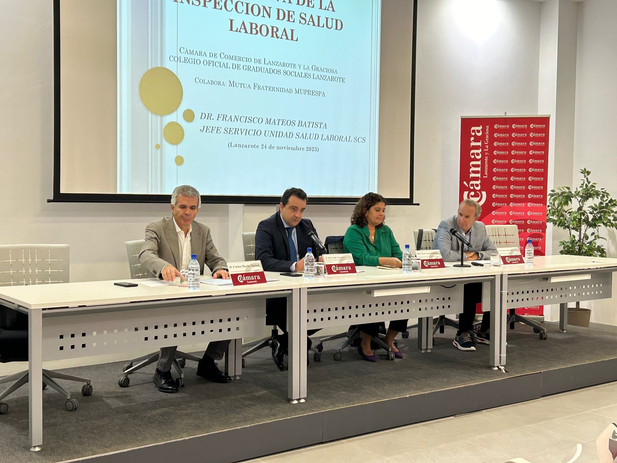 Jornadas en la Cámara de Comercio en las que se abordó el absentismo laboral.