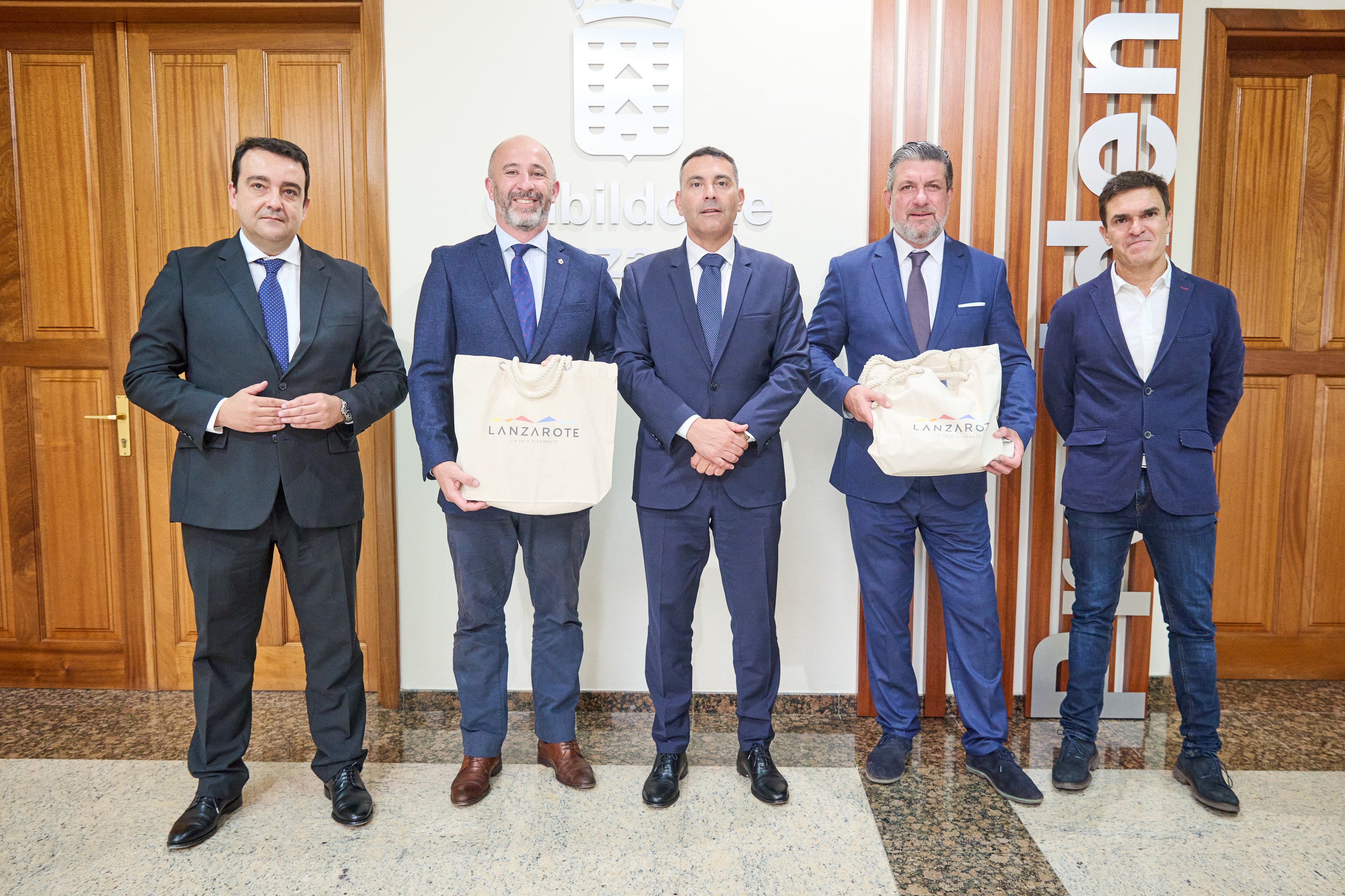 Recepción ministro Uruguay.