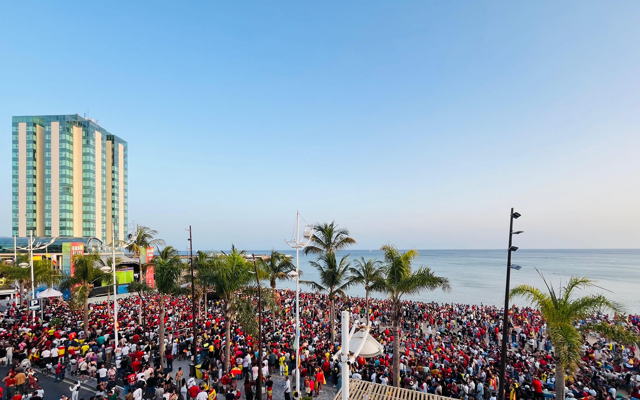 El nuevo paseo de El Reducto se llena en esta nueva convocatoria del Ayuntamiento de Arrecife.