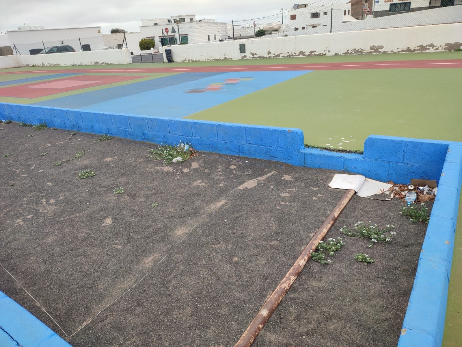Canchas deportivas de Mancha Blanca. Imagen: PP Tinajo.