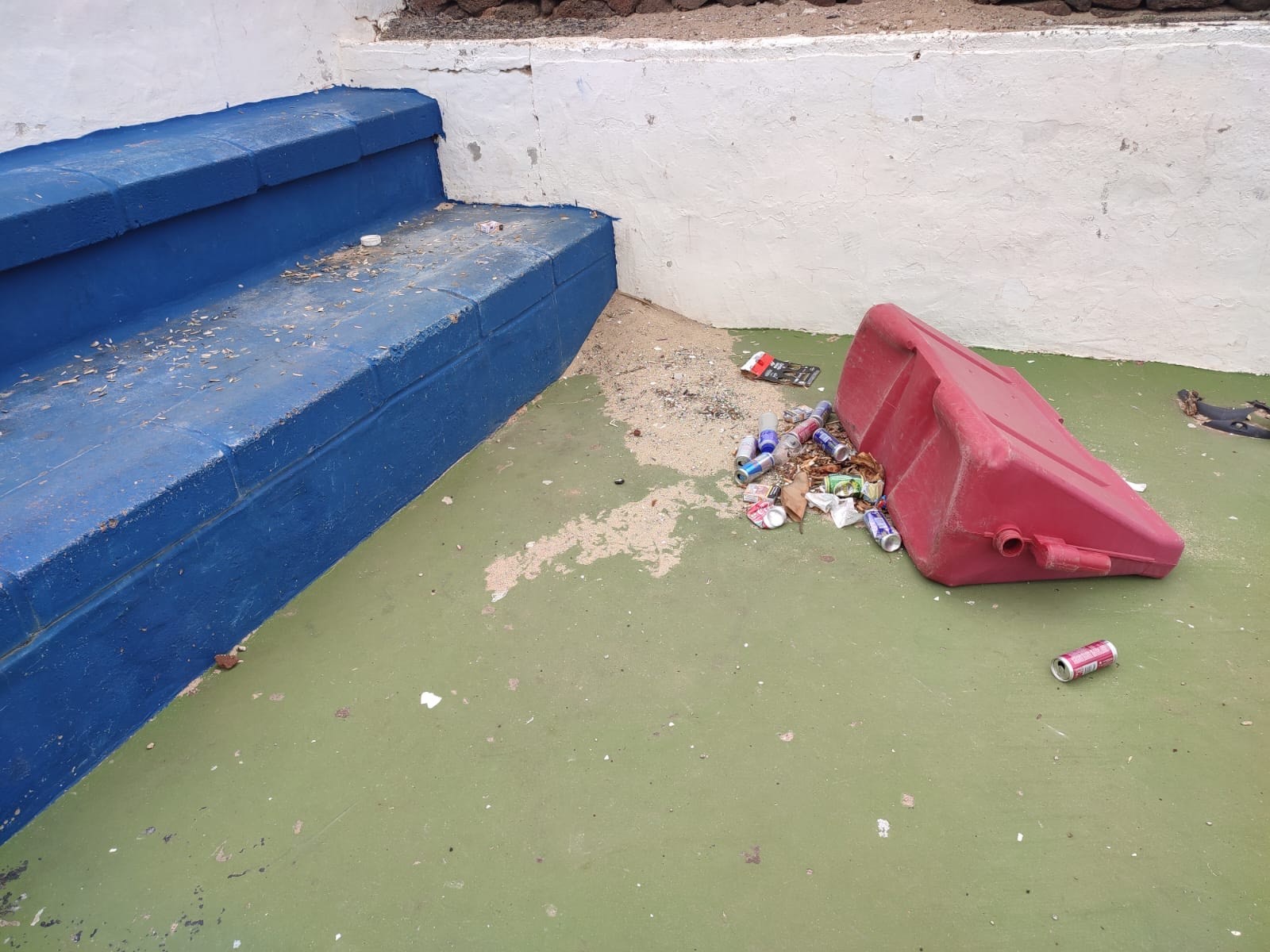 Canchas deportivas de Mancha Blanca. Imagen: PP Tinajo.