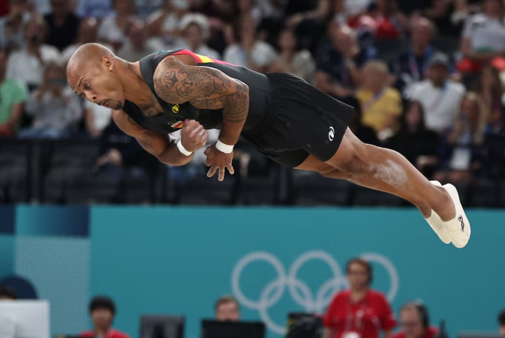 Ray Zapata en la final de suelo en los Juegos Olímpicos París 2024.