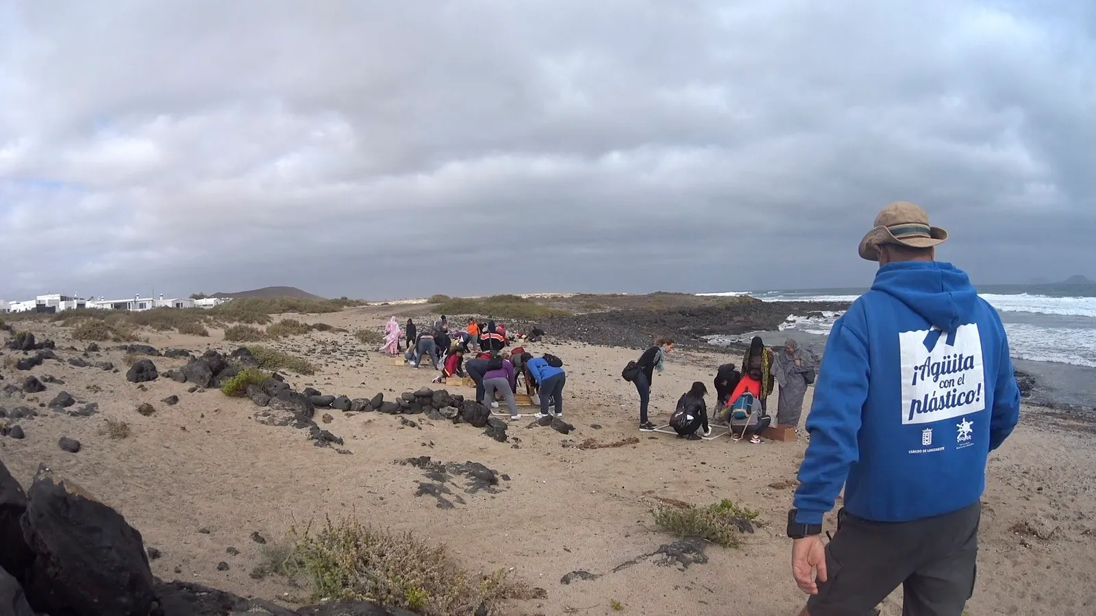 Imagen de la campana Aguita-co el plastico de la Reserva de la Biosfera de Lanzarote.