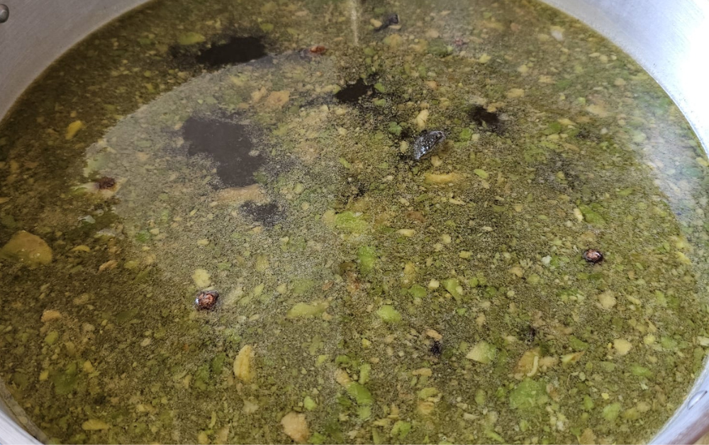 Cáscara de aguacate.