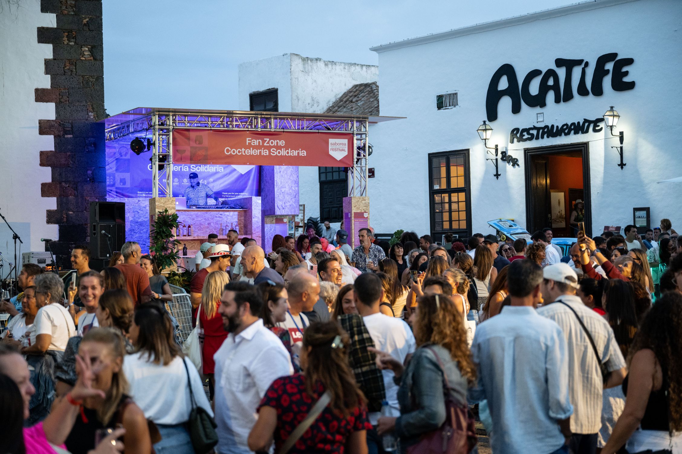 Fans Zone barra solidaria Festival Saborea Lanzarote 2024