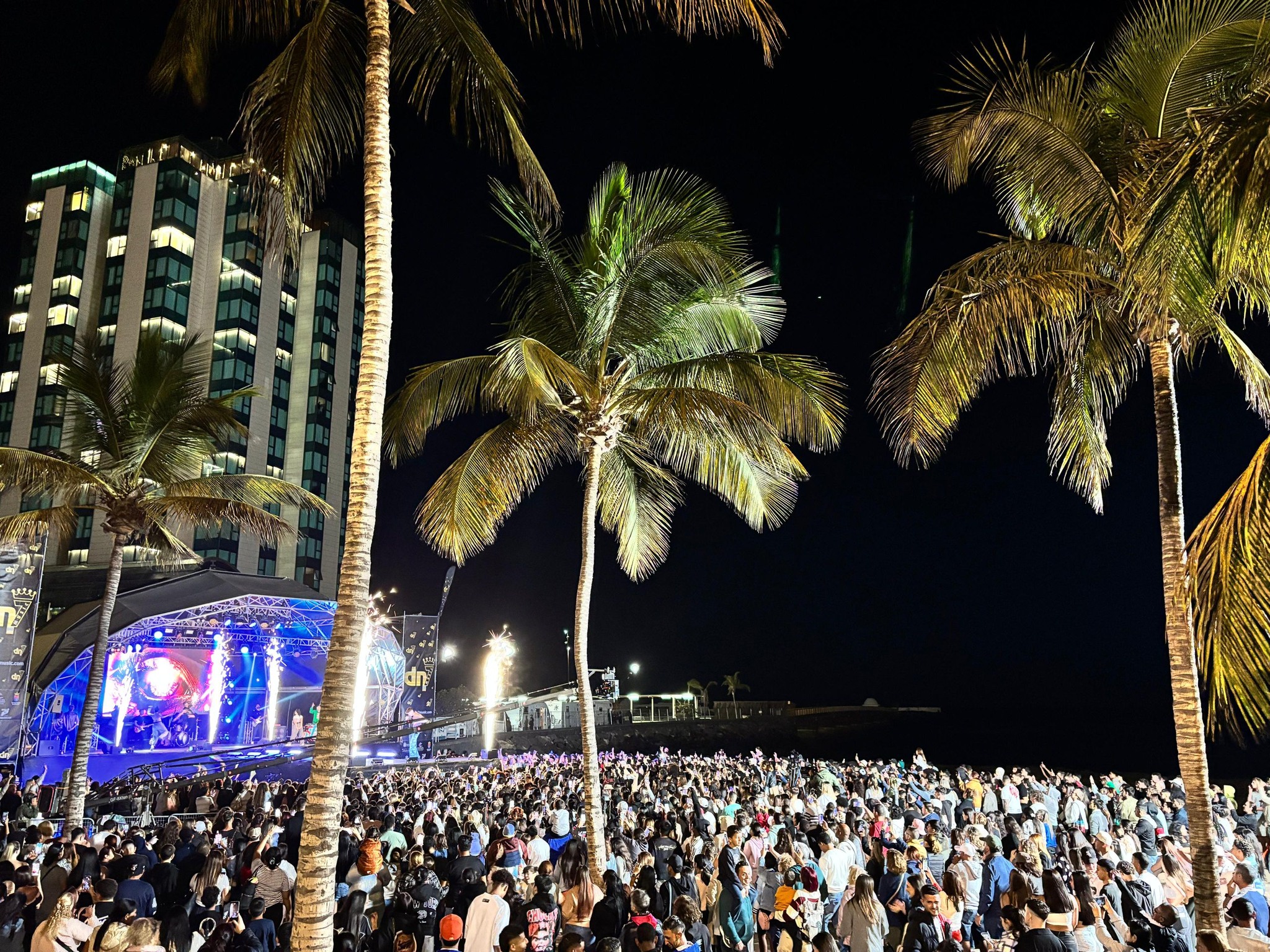 Grabación de la Reina del Flow en Arrecife, en la playa de El Reducto, hace un año