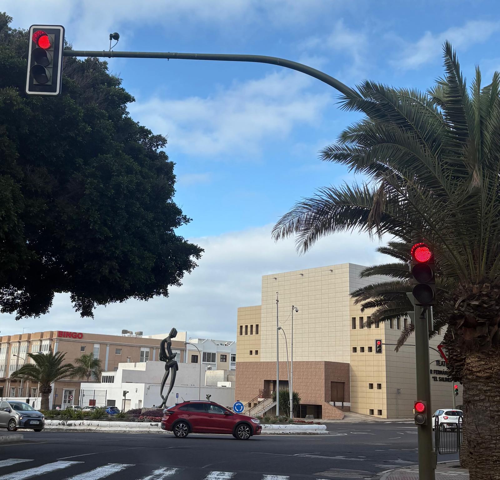 Arrecife garantiza el mantenimiento de la red semafórica con empresa especializada