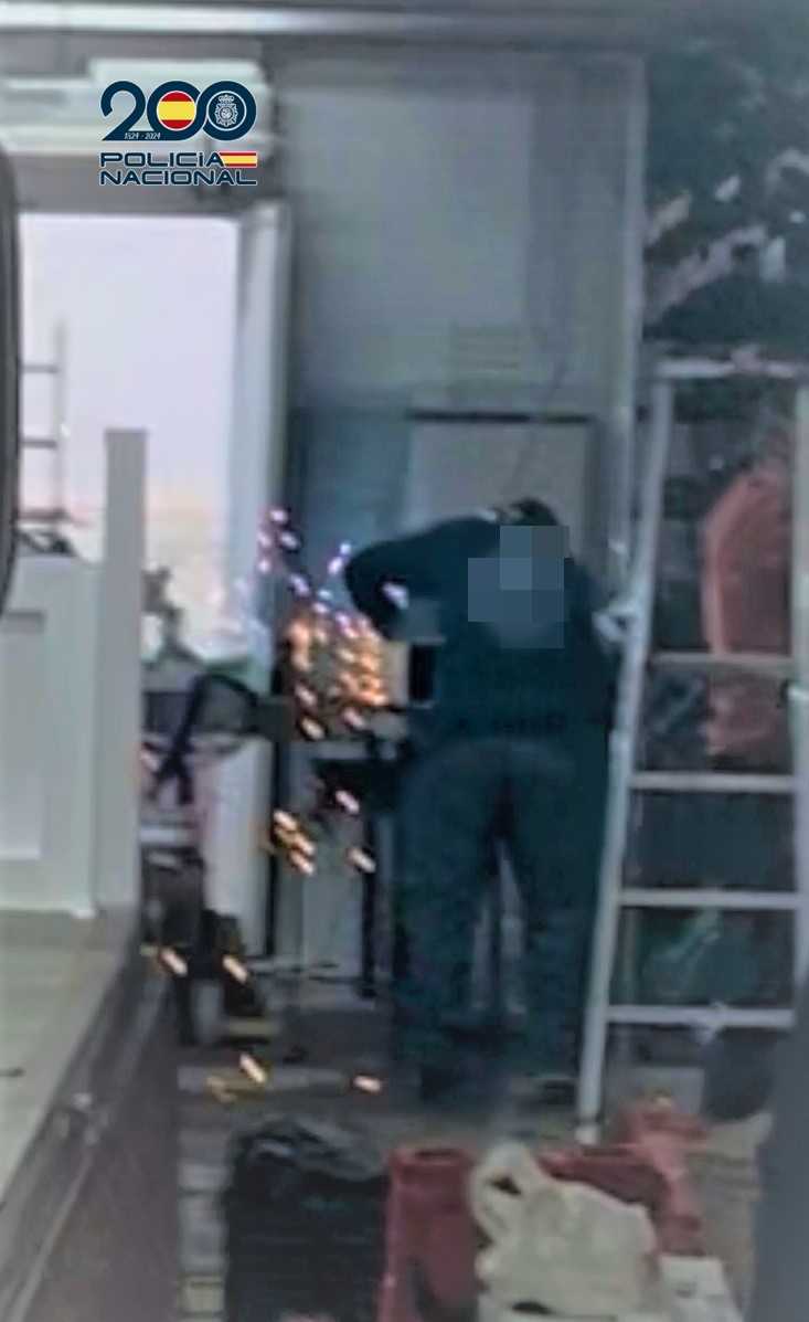 La Policía Nacional desmantela un taller clandestino con trabajadores en situación irregular