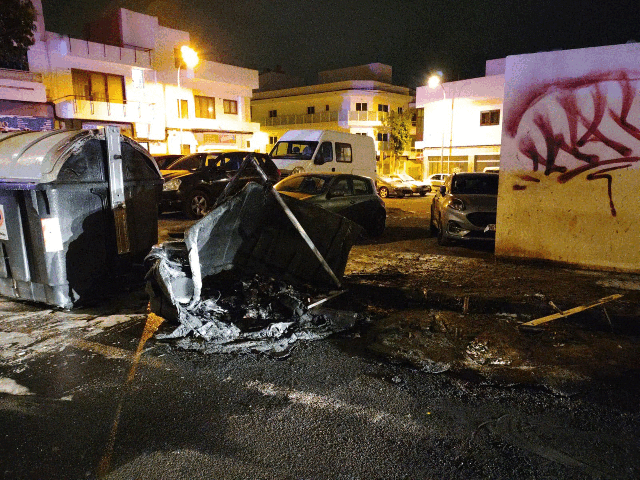 Incendio de contenedores en Arrecife