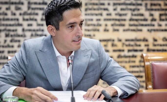 Comparecencia del empresario del sector financiero, responsable de la Bolsa Descentralizada de Valores de Venezuela (BDVV), administrador solidario de Ampajesu, D. Manuel Aarón Fajardo García, ante la Comisión de Investigación de las deficiencias y presuntas irregularidades en la gestión de la Sociedad Estatal de Participaciones Industriales (SEPI), para informar en relación con el objeto de la comisión